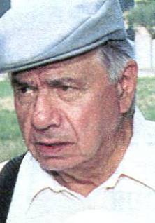  Michel Galabru dans Le blanc et le rouge